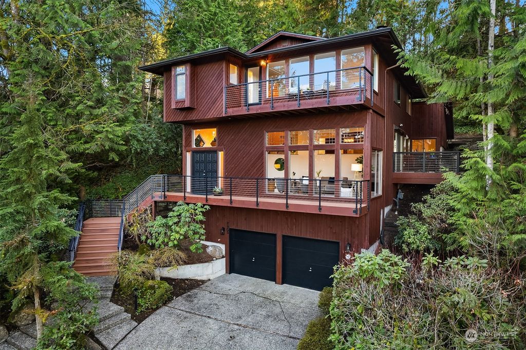 Photo of 2805 176th Place NE, Redmond, WA 98052 (MLS # 2198143)