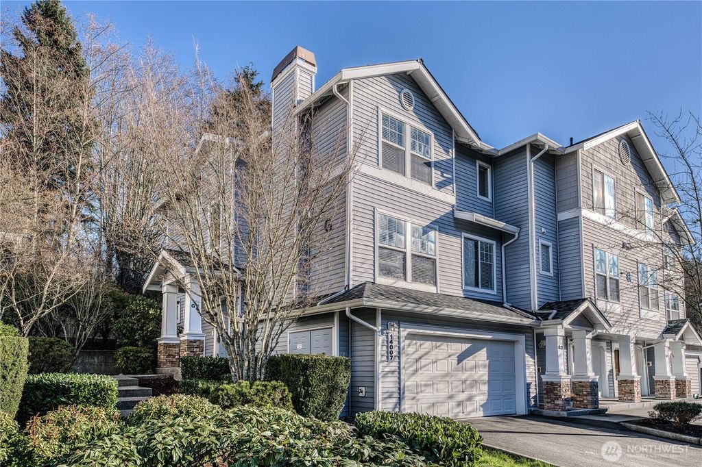 Photo of 14007 69th Drive SE #G1, Snohomish, WA 98296 (MLS # 2526291)