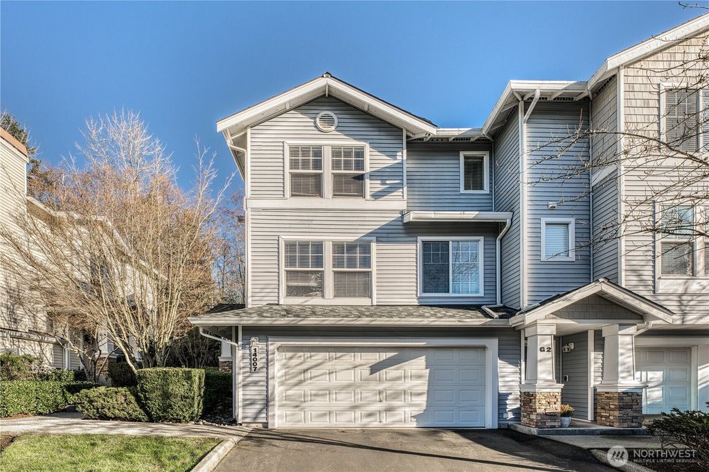Photo of 14007 69th Drive SE #G1, Snohomish, WA 98296 (MLS # 2526291)