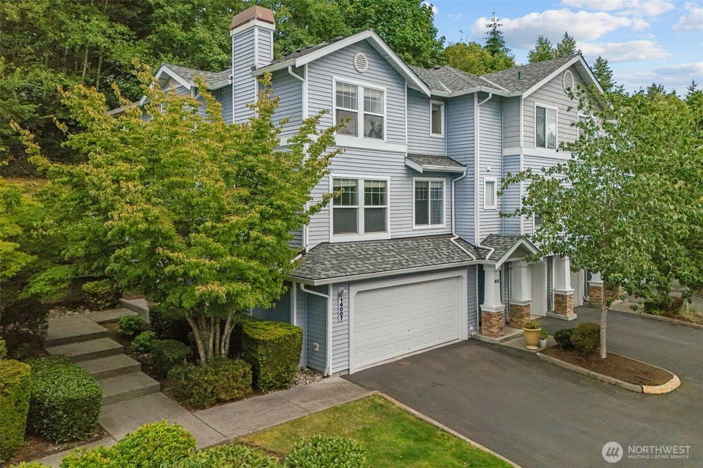 Photo of 14007 69th Drive SE #G1, Snohomish, WA 98296 (MLS # 2526291)
