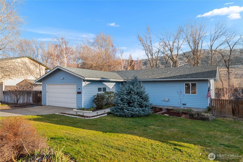 Photo of 3152 Bermuda Street, Malaga, WA 98828 (MLS # 2485663)