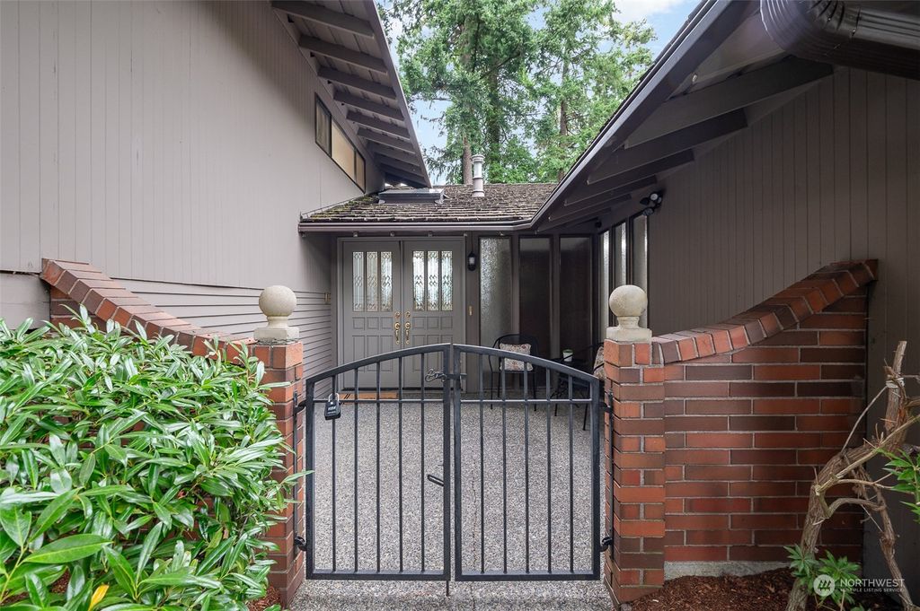 Photo of 12506 SE 47th Place, Bellevue, WA 98006 (MLS # 2270279)