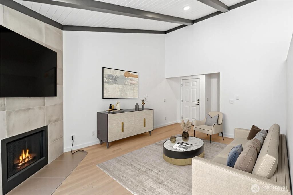 Photo of 2020 Grant Avenue S #B201, Renton, WA 98055 (MLS # 2440606)