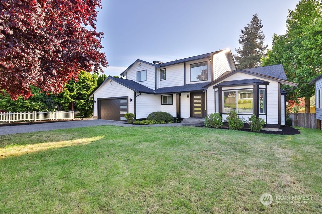 Photo of 24301 9th Avenue S, Des Moines, WA 98198 (MLS # 2254590)
