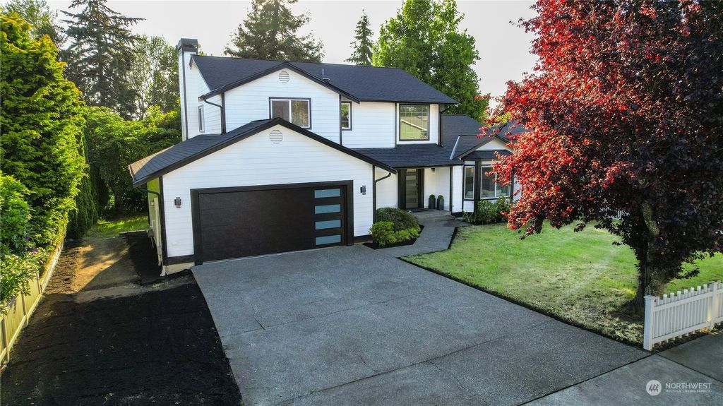 Photo of 24301 9th Avenue S, Des Moines, WA 98198 (MLS # 2254590)