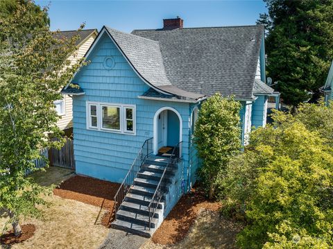 A home in Everett