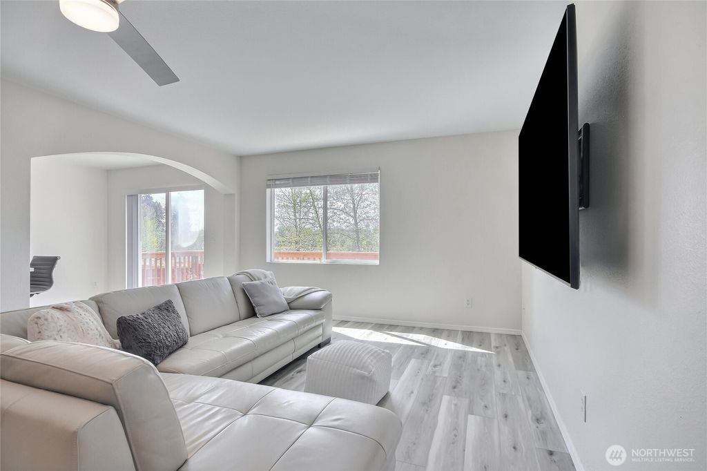 Photo of 17722 72nd Avenue E, Puyallup, WA 98375 (MLS # 2504838)