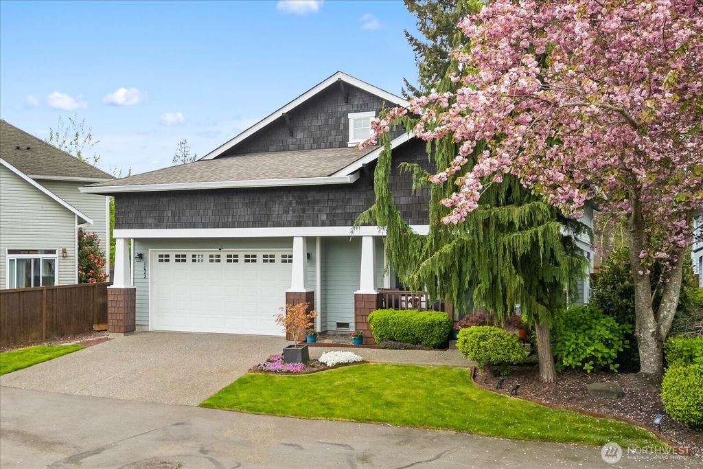 Photo of 1022 181st Place SW, Lynnwood, WA 98037 (MLS # 2513744)