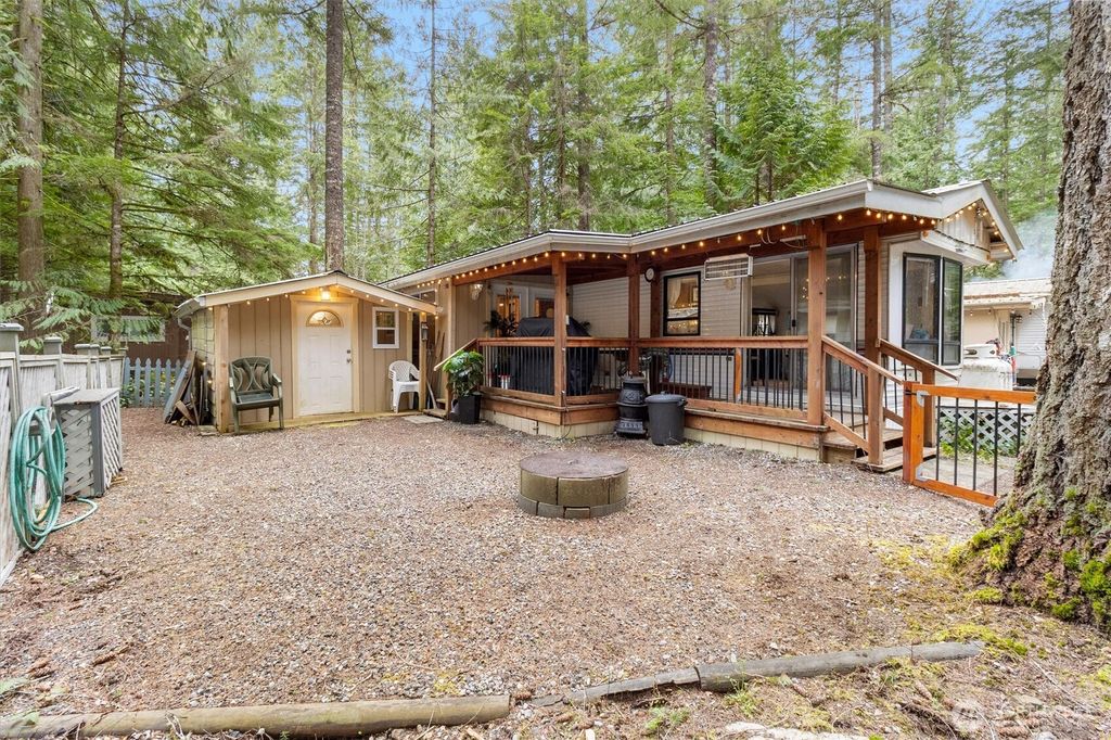 Photo of 164 6 Chanterelle Drive, Deming, WA 98244 (MLS # 2499209)