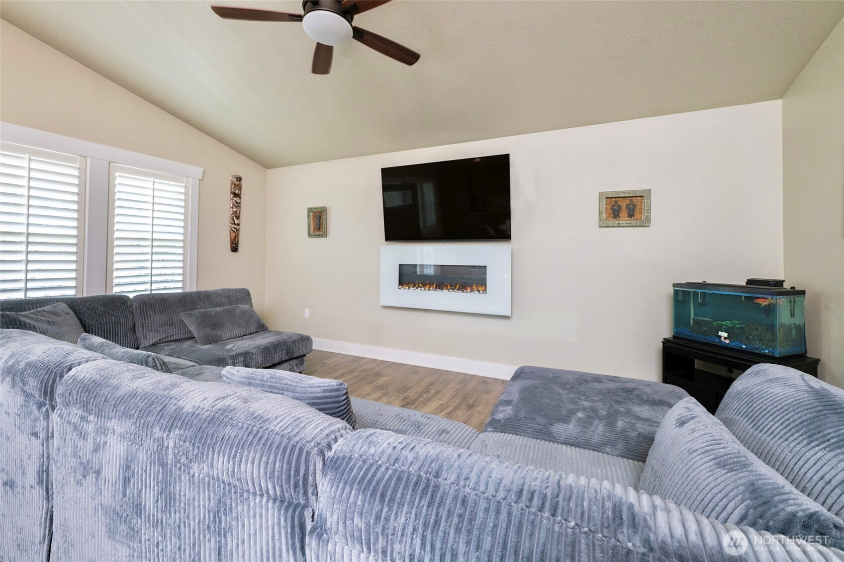 216 Seashore Street SW