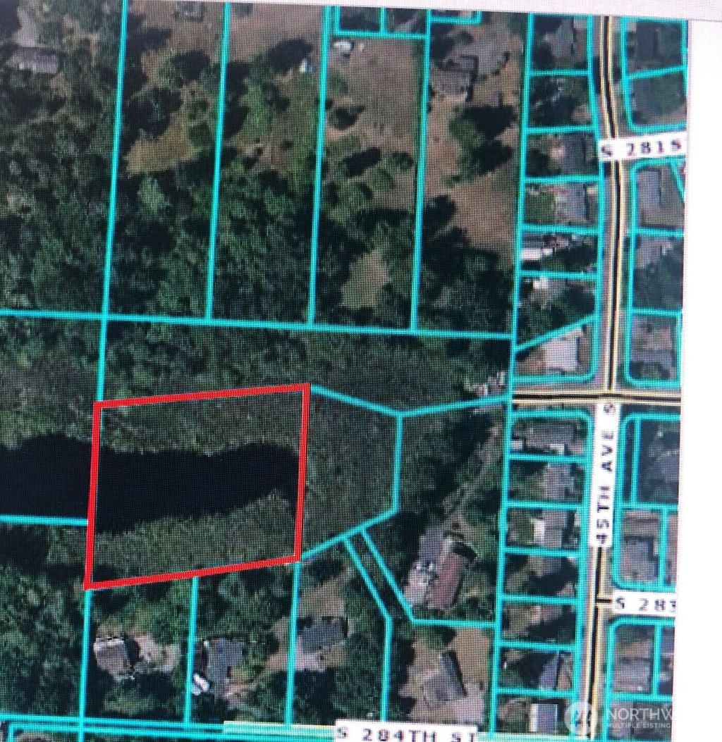 Photo of 282 Bingaman Pond, Auburn, WA 98001 (MLS # 2334566)