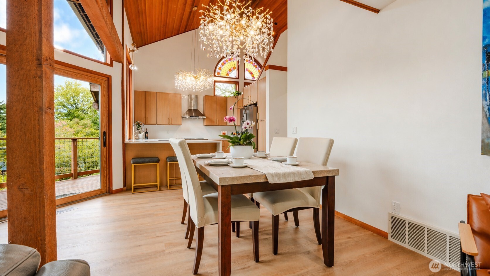 2419 Federal Avenue E