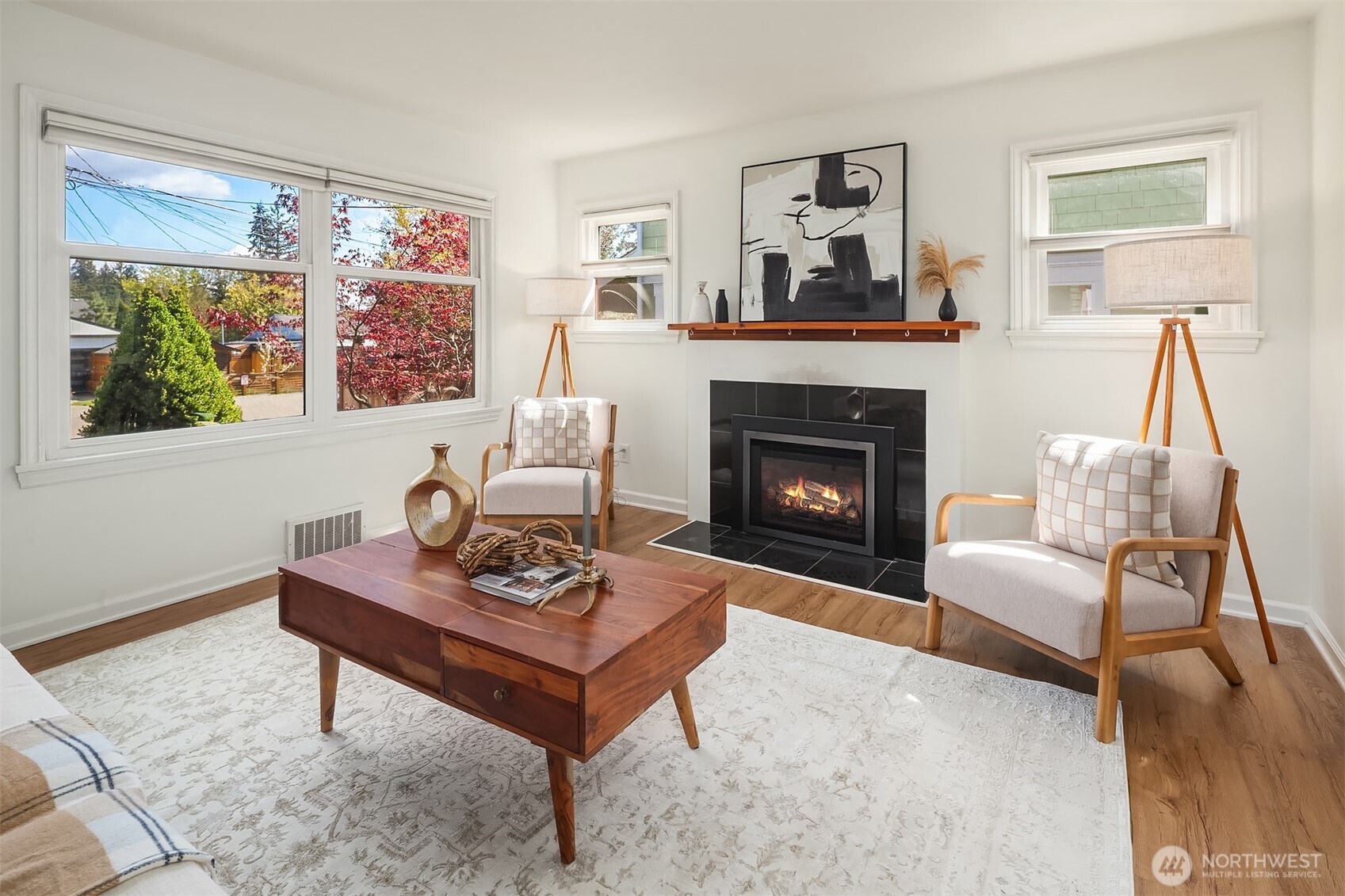 13715 Palatine Avenue N