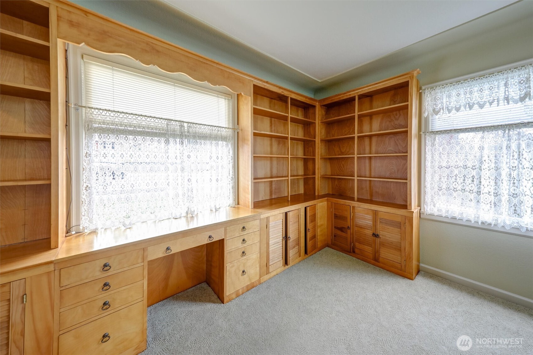 2536 N Lafayette Avenue