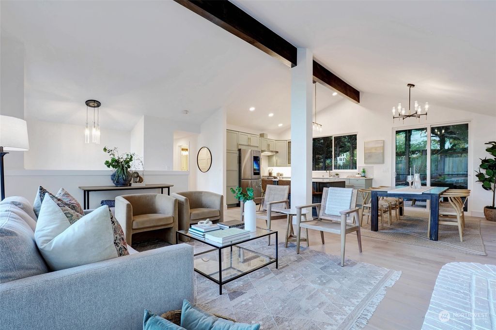 Photo of 16519 NE 46th Street, Redmond, WA 98052 (MLS # 2014201)