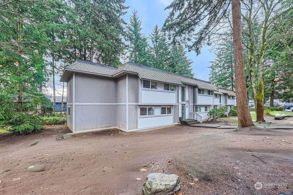 Photo of 4601 SW 320th Street #C-1, Federal Way, WA 98023 (MLS # 2314202)