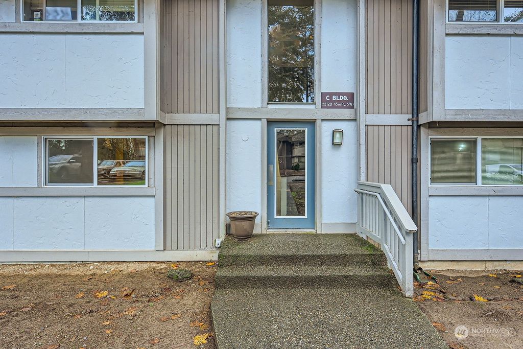 Photo of 4601 SW 320th Street #C-1, Federal Way, WA 98023 (MLS # 2314202)