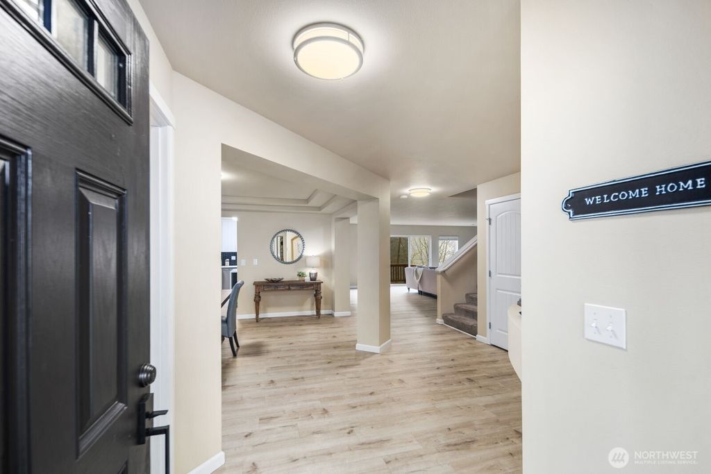 Photo of 25912 35th Place S, Kent, WA 98032 (MLS # 2526870)