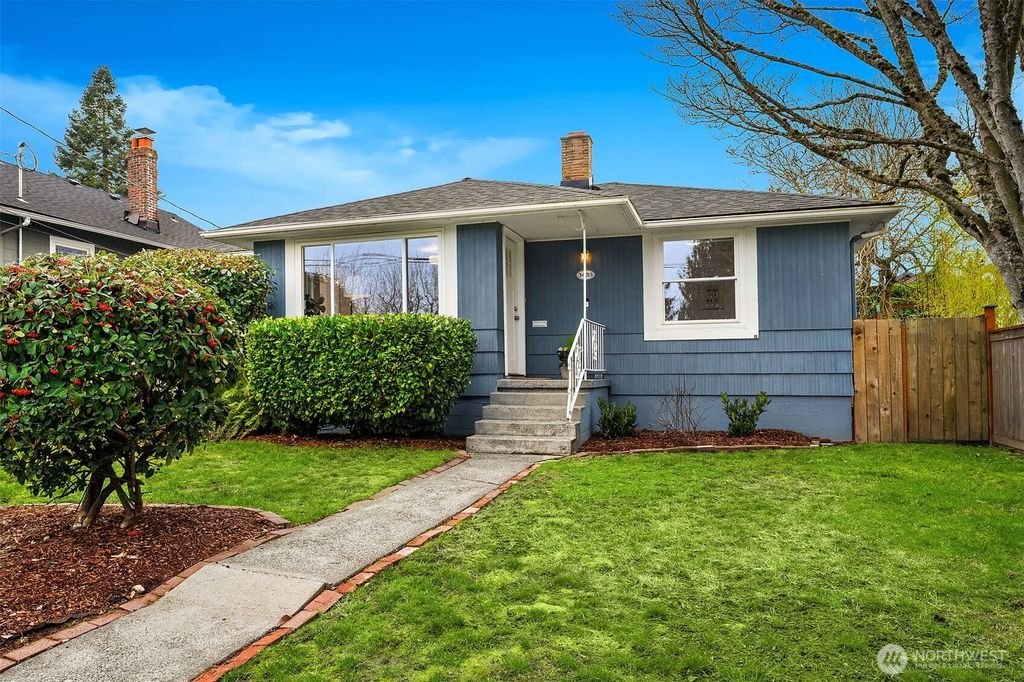 Photo of 3433 38th Avenue SW, Seattle, WA 98126 (MLS # 2469577)