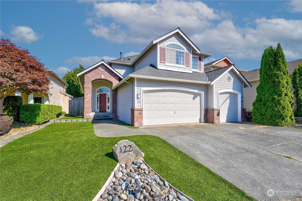 Photo of 122 242 Avenue SE, Sammamish, WA 98074 (MLS # 2139863)