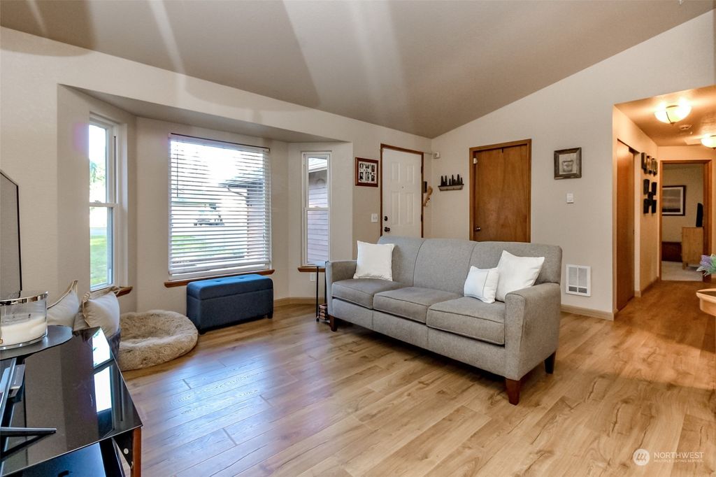 Photo of 26220 193rd Place SE, Covington, WA 98042 (MLS # 2034527)