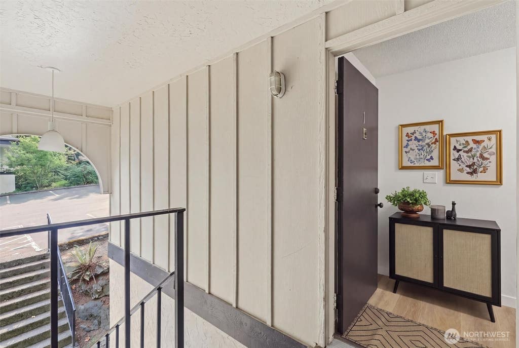 Photo of 11615 127th Lane NE #A1, Kirkland, WA 98034 (MLS # 2565277)