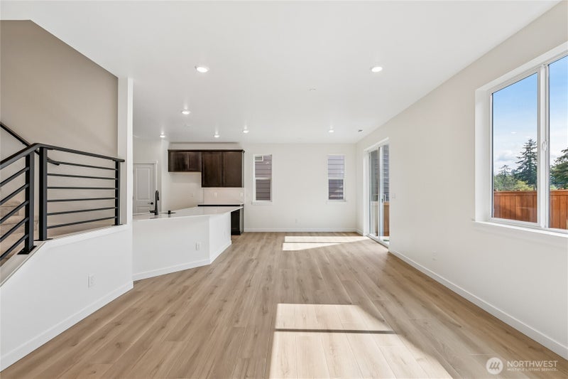 10404 6th Place SE SW 21