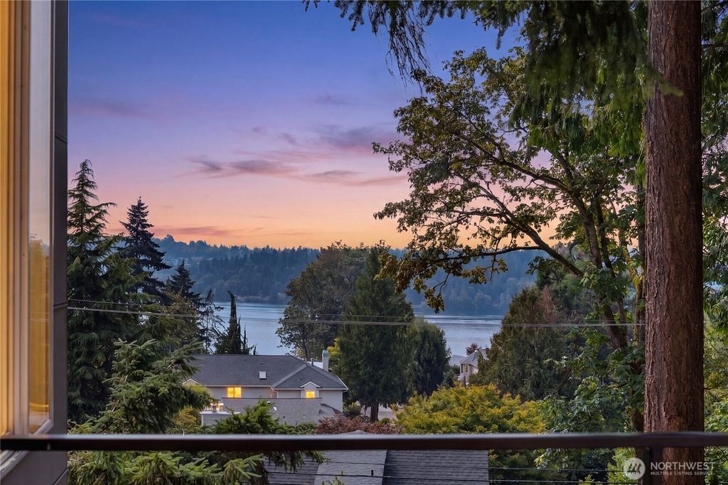Photo of 5830 W Mercer Way, Mercer Island, WA 98040 (MLS # 2558967)
