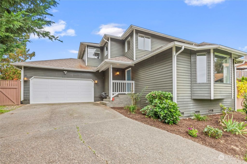 Photo of 6913 69th Place NE, Marysville, WA 98270 (MLS # 2295585)