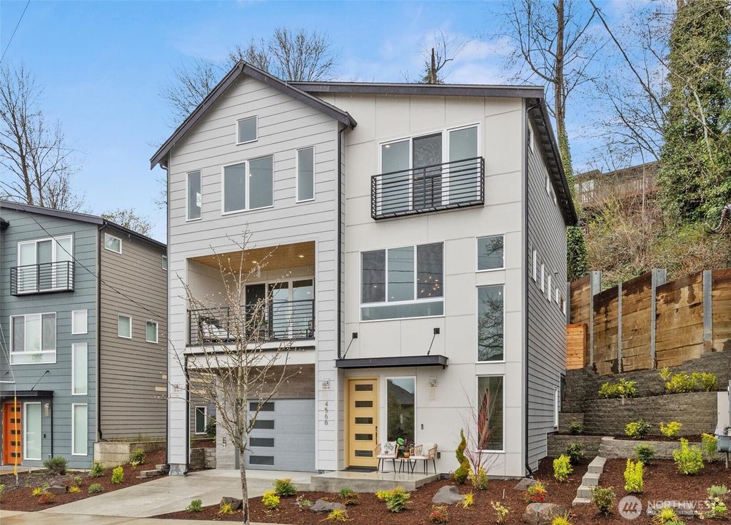 Photo of 4566 22nd Avenue SW, Seattle, WA 98106 (MLS # 2407253)
