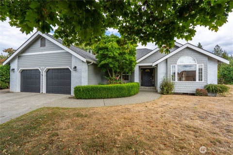 Photo of 1160 N Cascade Court, Lynden, WA 98264 (MLS # 2575204)