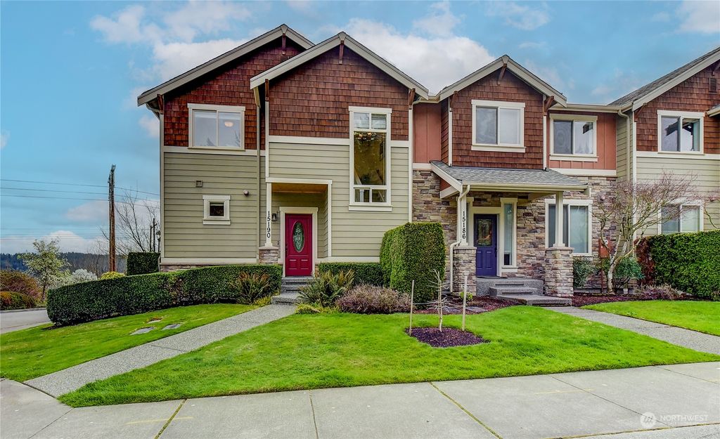 Photo of 15190 132nd Avenue NE, Woodinville, WA 98072 (MLS # 2215646)