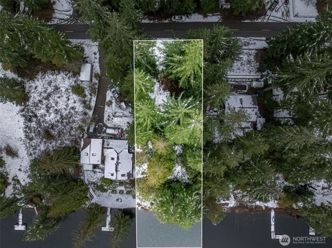 1961 E Trails End Drive Belfair WA 98528