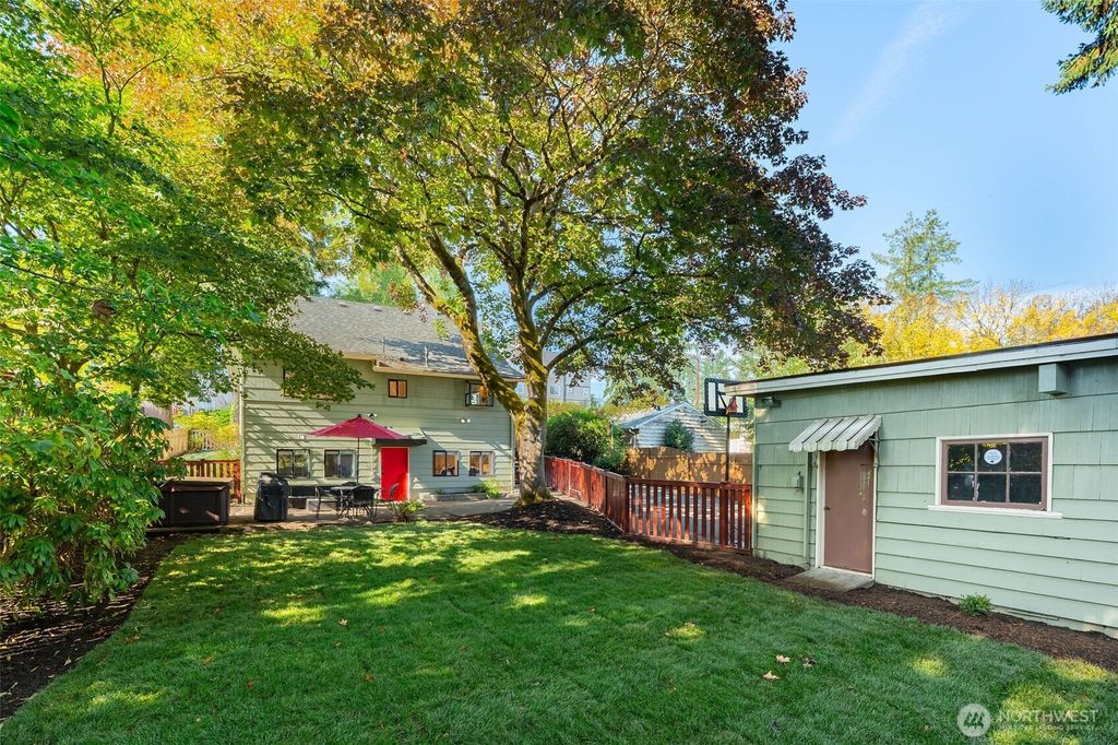 Photo of 18344 Wallingford Avenue N, Shoreline, WA 98133 (MLS # 2442741)