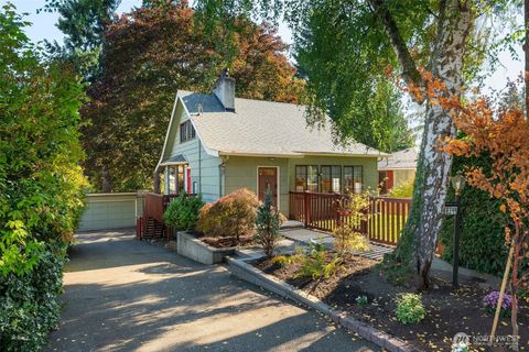 Photo of 18344 Wallingford Avenue N, Shoreline, WA 98133 (MLS # 2442741)