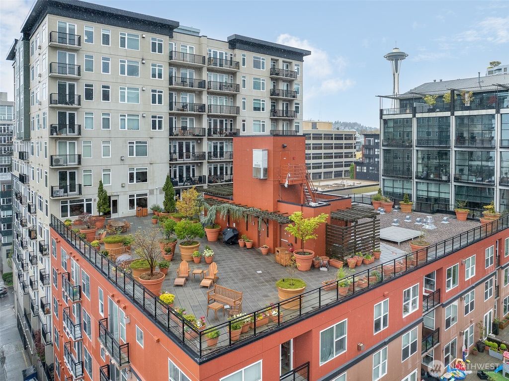Photo of 2607 Western Avenue #552, Seattle, WA 98121 (MLS # 2507950)
