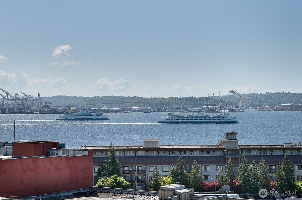 Photo of 2607 Western Avenue #552, Seattle, WA 98121 (MLS # 2507950)
