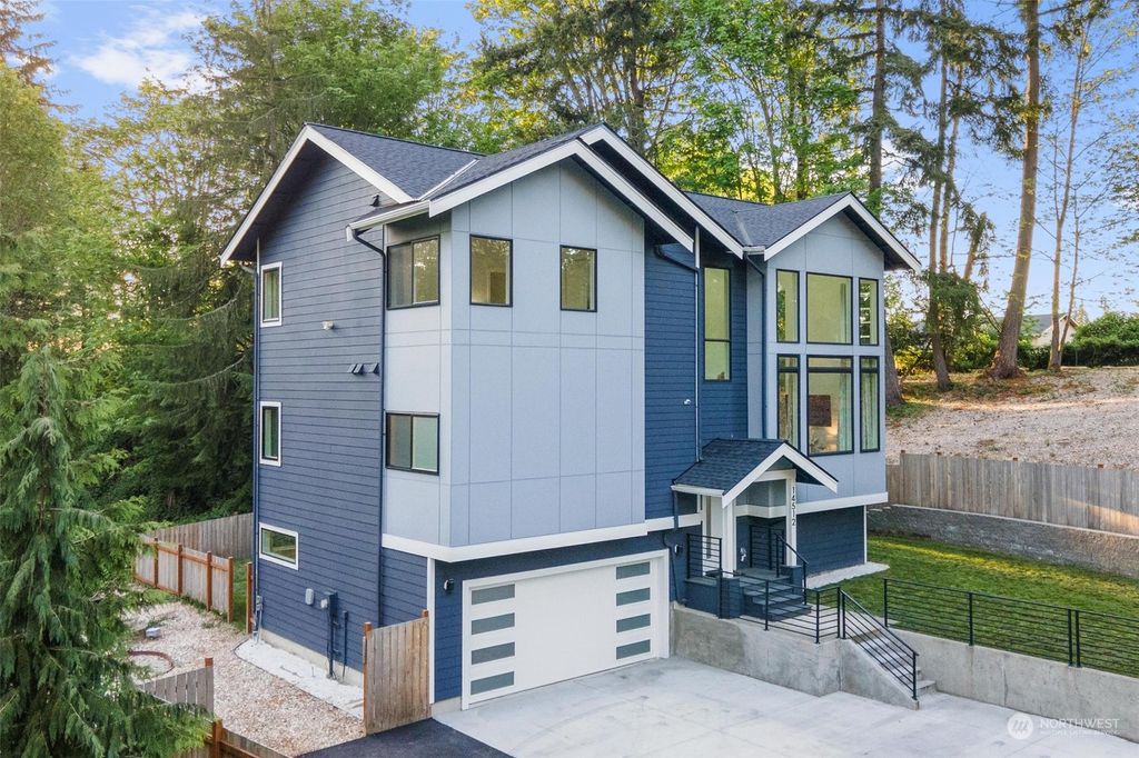 Photo of 14512 Madison Way, Lynnwood, WA 98087 (MLS # 2068035)