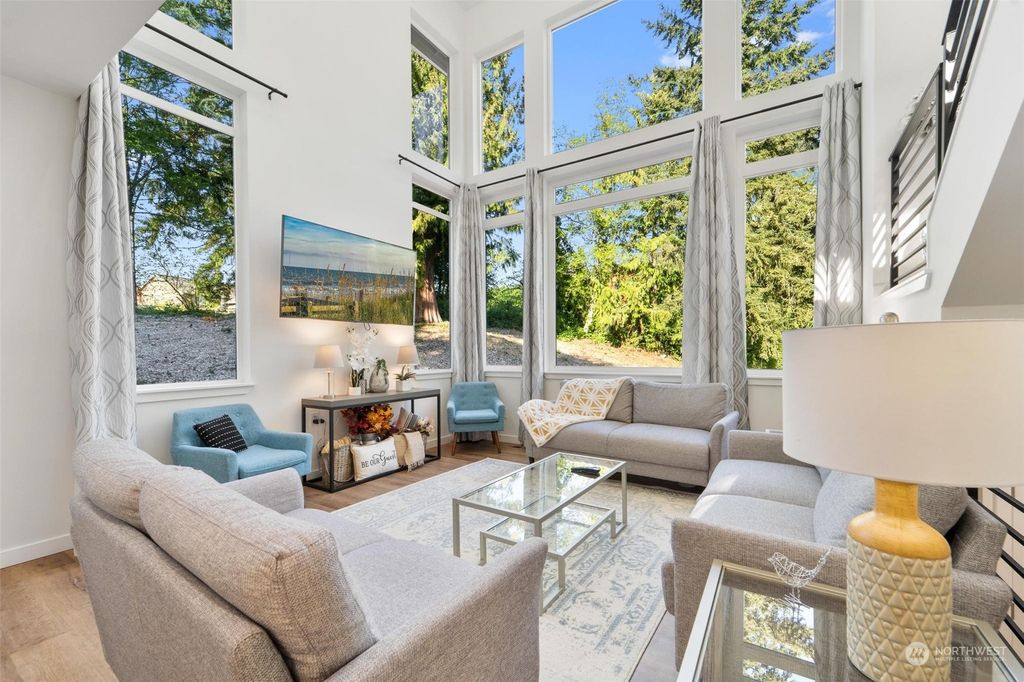 Photo of 14512 Madison Way, Lynnwood, WA 98087 (MLS # 2068035)