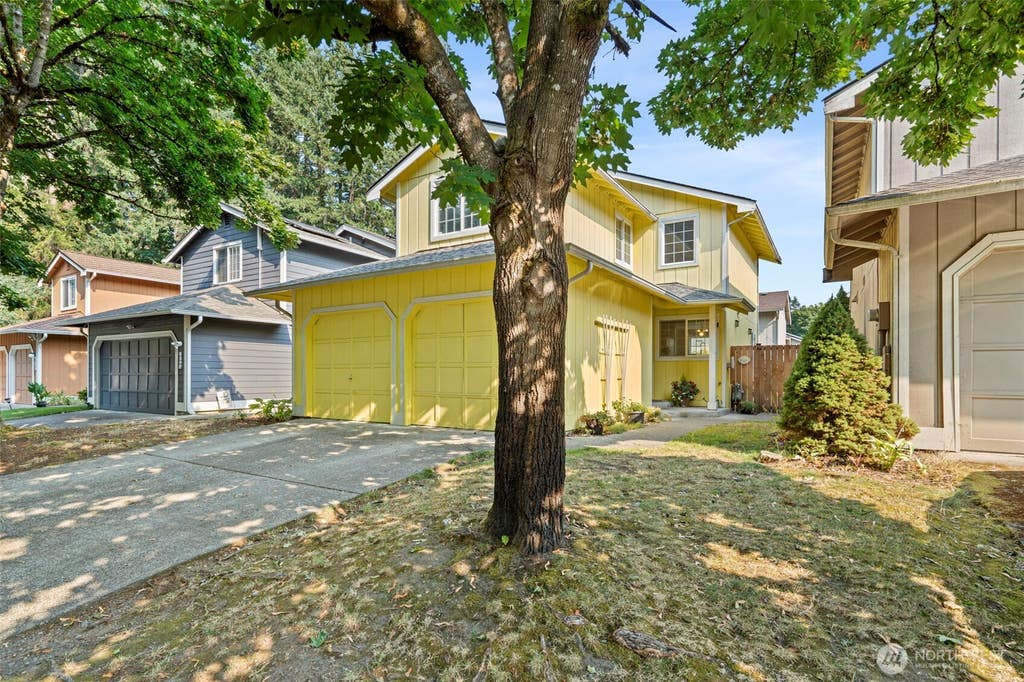 Photo of 6104 Huntington Lane SE, Lacey, WA 98503 (MLS # 2563905)