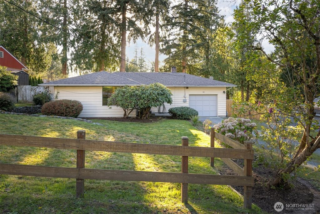 Photo of 1011 N 14th Street, Mount Vernon, WA 98273 (MLS # 2509358)