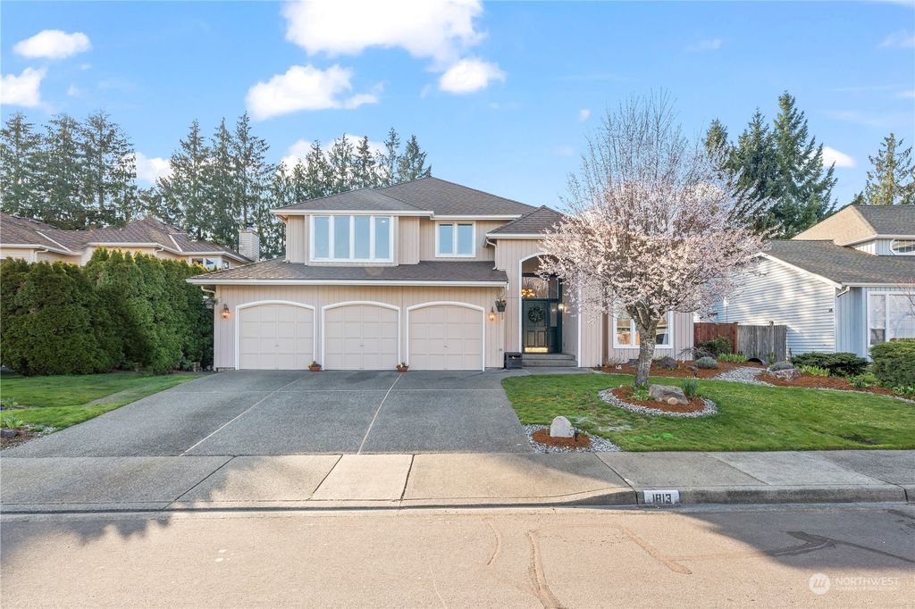 Photo of 1813 Bremerton Avenue NE, Renton, WA 98059 (MLS # 2206731)