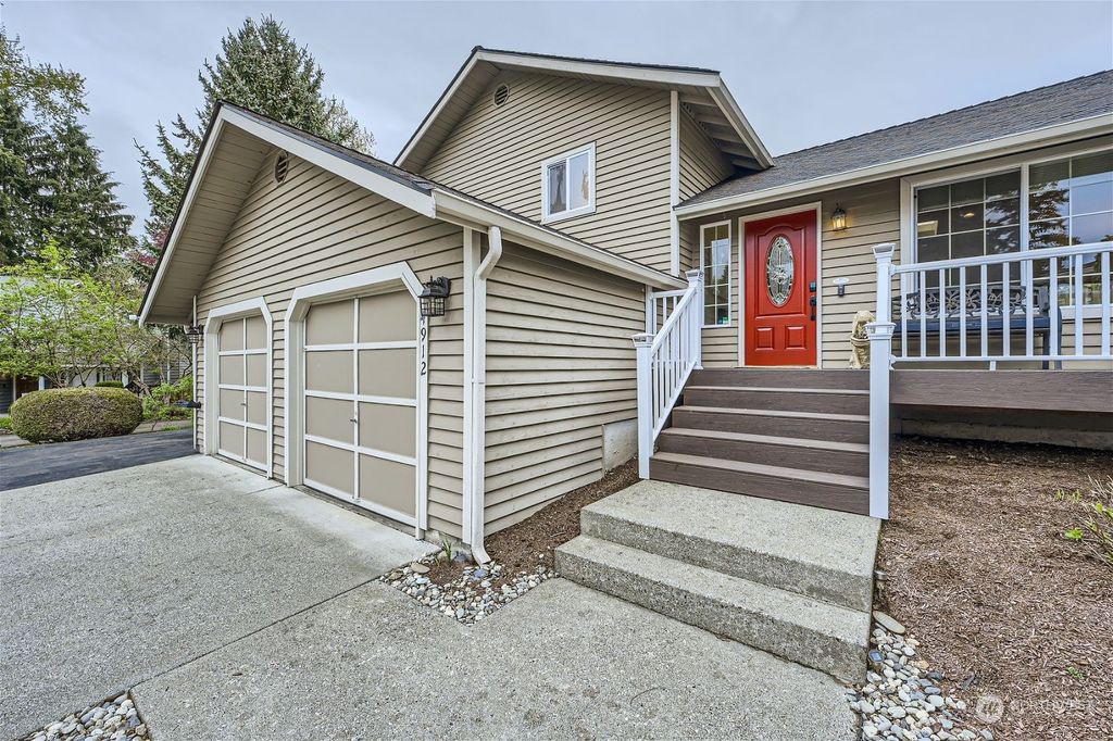 Photo of 4912 119th Place SE, Everett, WA 98208 (MLS # 2221670)