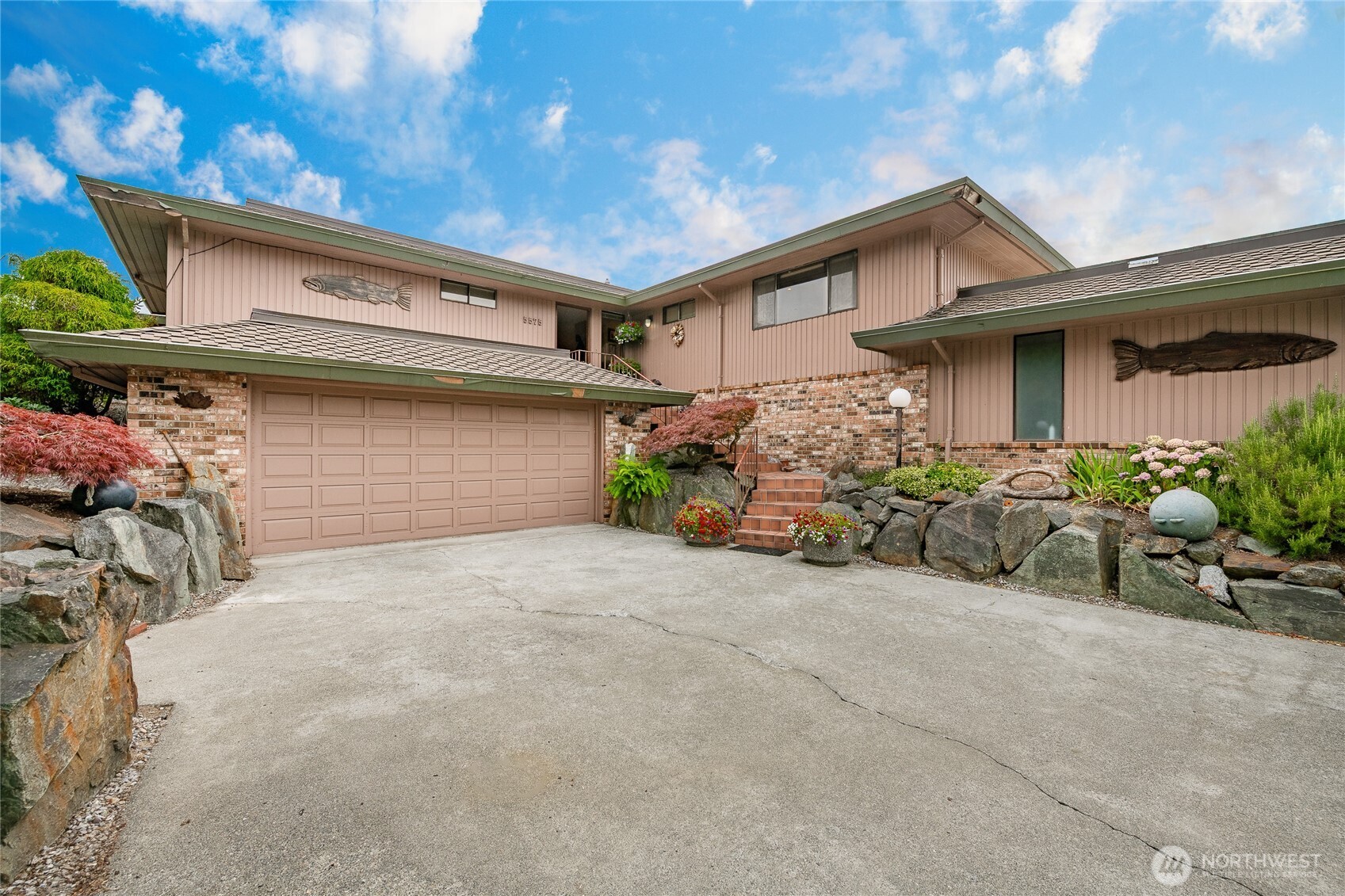 5575 Coquitlam Drive