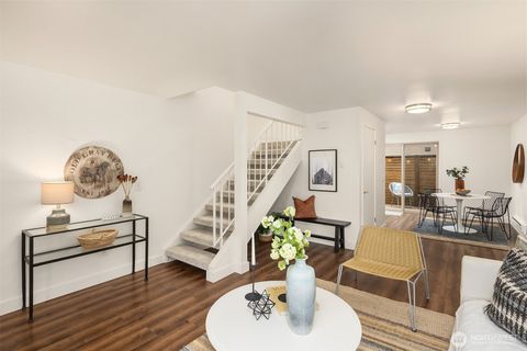 Photo of 932 29th Avenue S #C, Seattle, WA 98144 (MLS # 2485263)