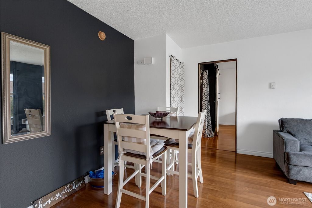 listing image 9369893465976832202