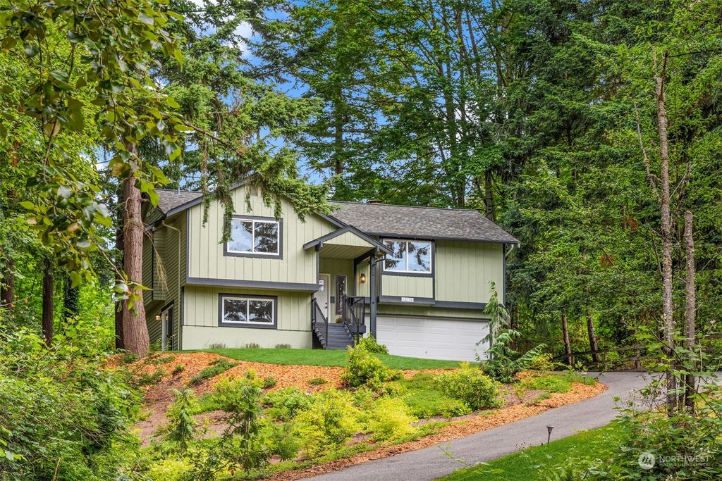 Photo of 16726 NE 139th Place, Woodinville, WA 98072 (MLS # 2129740)