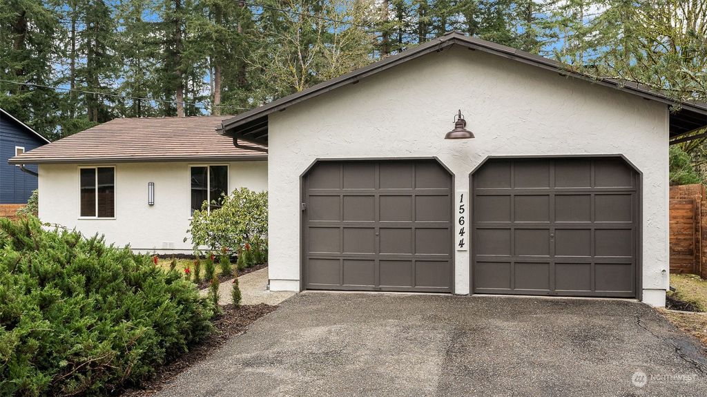 Photo of 15644 185th Avenue NE, Woodinville, WA 98072 (MLS # 2319710)