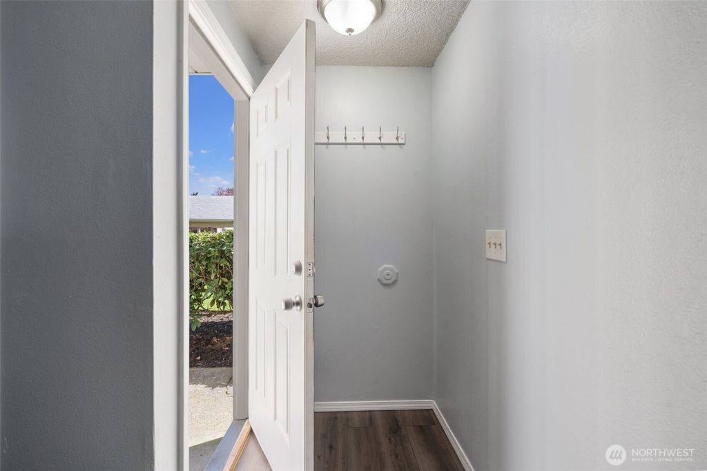 Photo of 6904 NE 43rd Street #F, Vancouver, WA 98661 (MLS # 2498114)