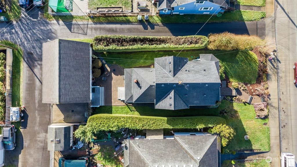 Photo of 2717 Virginia Avenue, Everett, WA 98201 (MLS # 2205722)